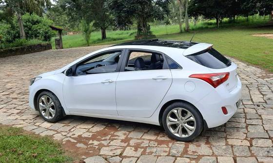 HYUNDAI I30 1.8 MPI 16V GASOLINA SÉRIE LIMITADA 4P AUTOMATICO HYUNDAI I30 1.8 MPI 16V GASOLINA SÉRIE LIMITADA 4P AUTOMATICO